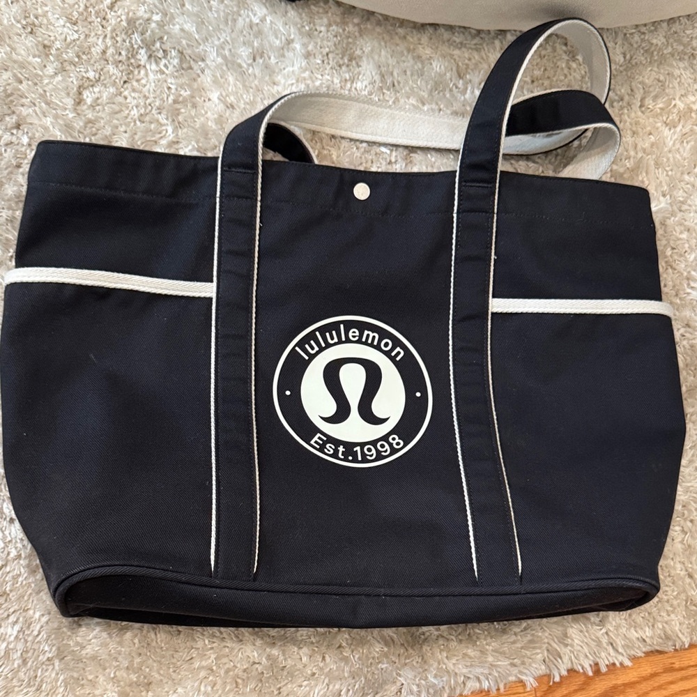 Lululemon Black Tote Bag